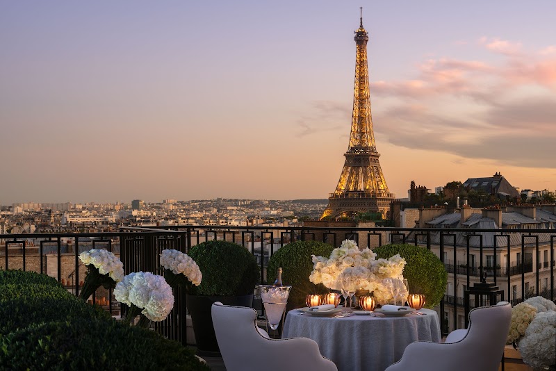 Best Hotels in Paris for Food Lovers