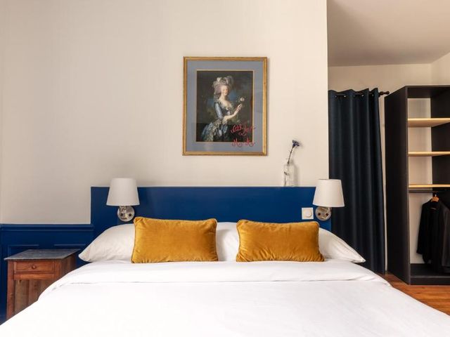 Hôtel d'Angleterre — 450 m away from Versailles Palace