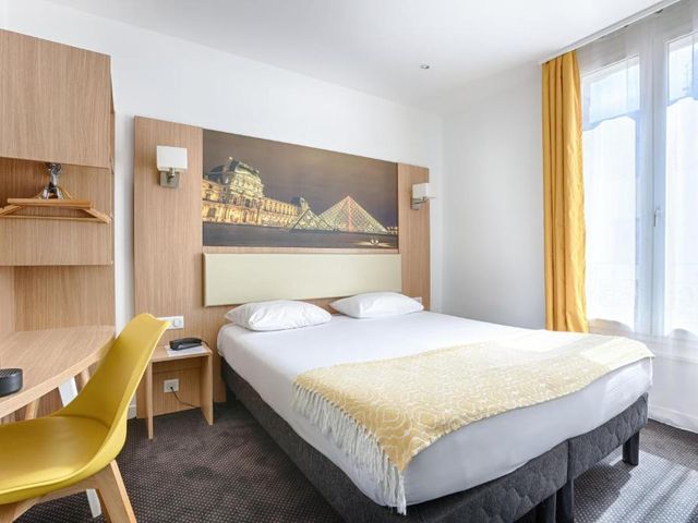 Hotel De Paris — 1 km away from Roland Garros