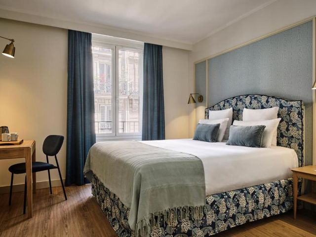 Hotel Etoile Saint Ferdinand by Happyculture — 250 m away from Palais des Congres de Paris