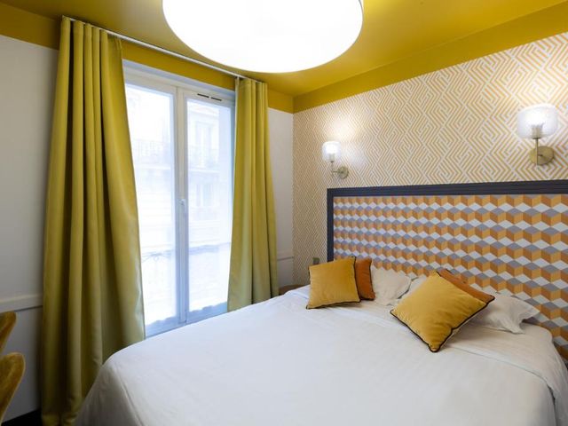 Hôtel Gérando — 450 m away from Sacre-Coeur