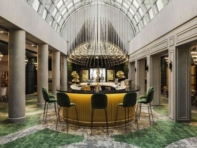 Le Louis Hotel Versailles Château - MGallery Collection — 700 m away from Versailles Palace
