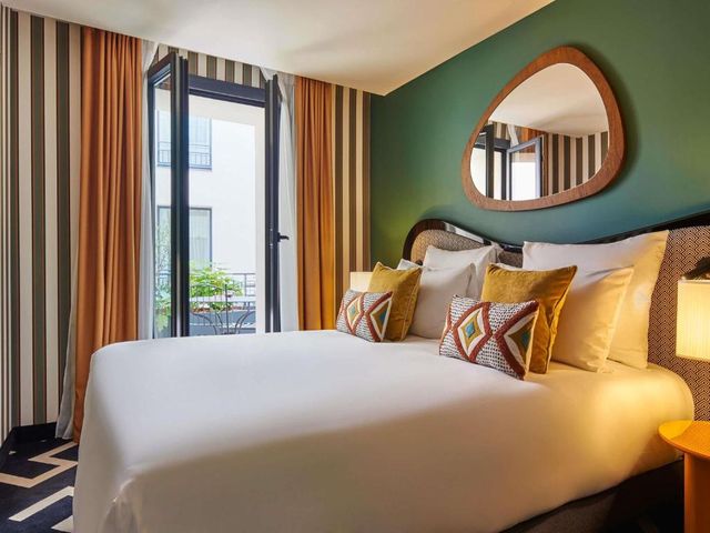 Mercure Paris Butte Montmartre Basilique — 450 m away from Sacre-Coeur
