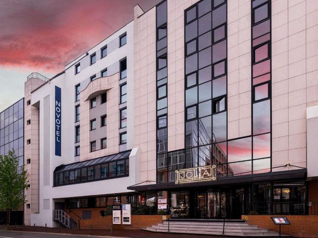 Novotel Paris Suresnes Longchamp — 1.3 km away from Lollapalooza Paris