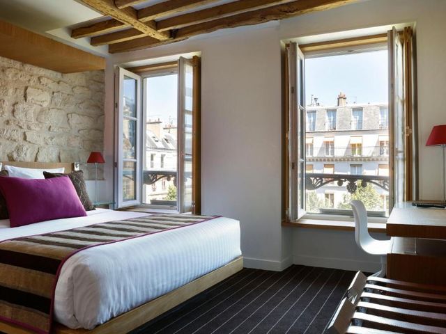 Select Hotel — 50 m away from Sorbonne University