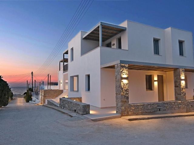 La Maltese Central — 450 m away from Naoussa Village Paros