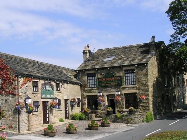 Pack Horse Inn - New Mills — 8.4 km away from Kinder Scout Peak District
