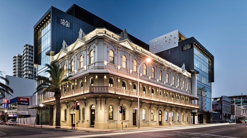 The Melbourne Hotel — CBD