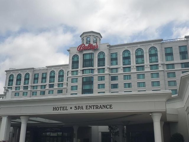 Bally's Dover — 700 m away from Firefly Music Festival