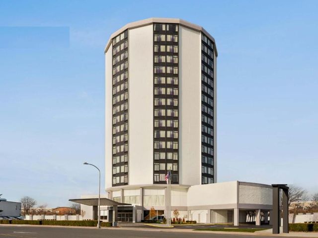 Holiday Inn Philadelphia Arpt-Stadium Area by IHG — 1.6 km away from Wells Fargo Center