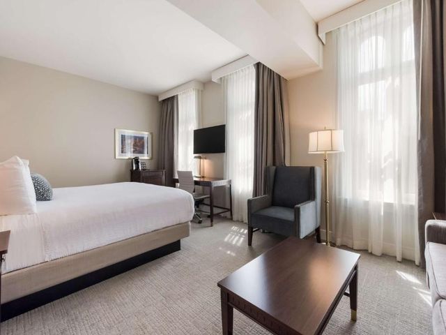 Independence Park Hotel, BW Premier Collection — 450 m away from Liberty Bell