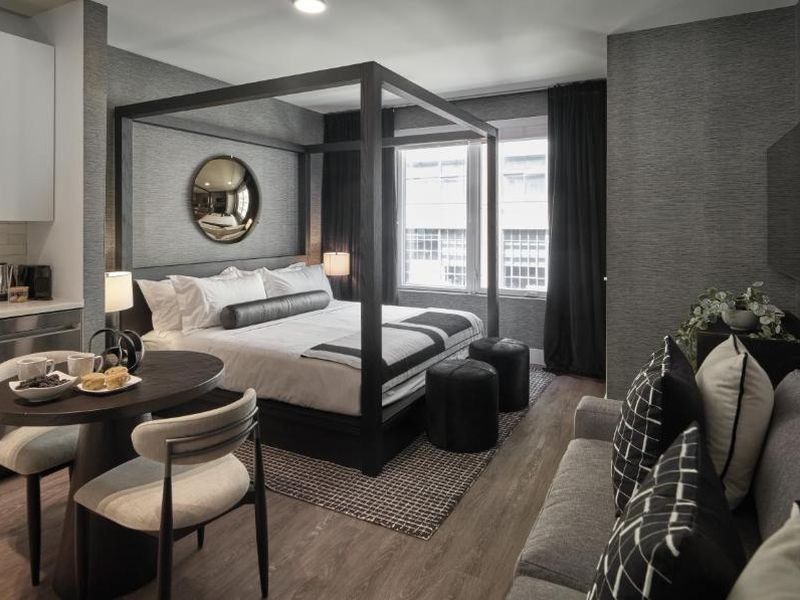 Luxury Apartments by Hyatus Center City — Center City
