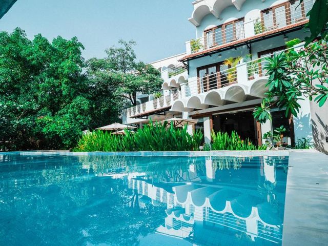 iRoHa Garden Hotel & Resort — 20.1 km from the airport