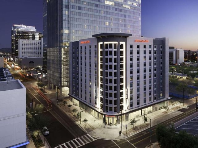 Hampton Inn & Suites Phoenix Downtown — 100 m away from Arizona State University