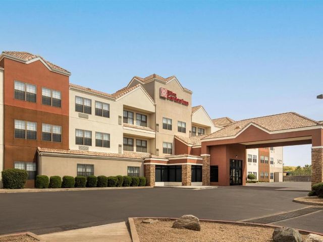 Hilton Garden Inn Phoenix Airport — 2.3 km from the airport