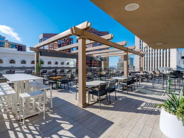 Hilton Garden Inn Phoenix Downtown — 300 m away from Arizona State University