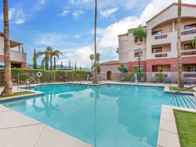 Hilton Vacation Club Varsity Club Tucson — 3.3 km away from University of Arizona Medical Center