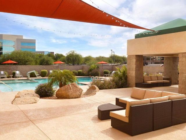 Radisson Hotel Phoenix Airport — 2.8 km from the airport