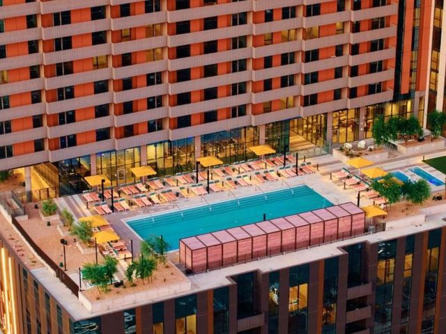 Sentral Sol Modern — 150 m away from Arizona State University