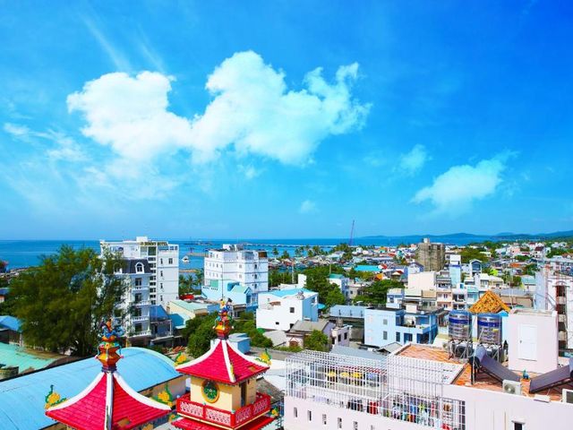 Quang Trung Phu Quoc Hotel — 100 m away from Phu Quoc Night Market
