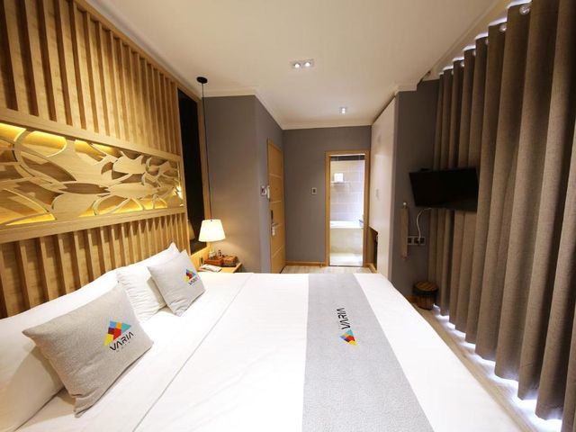 VARIA Hotel Phu Quoc — 200 m away from Phu Quoc Night Market