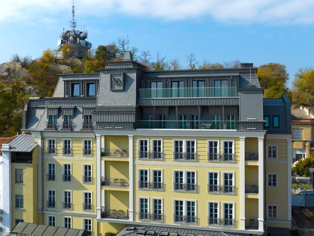VIZUALIZA Residence Hotel by HMG — 450 m away from Plovdiv Old Town