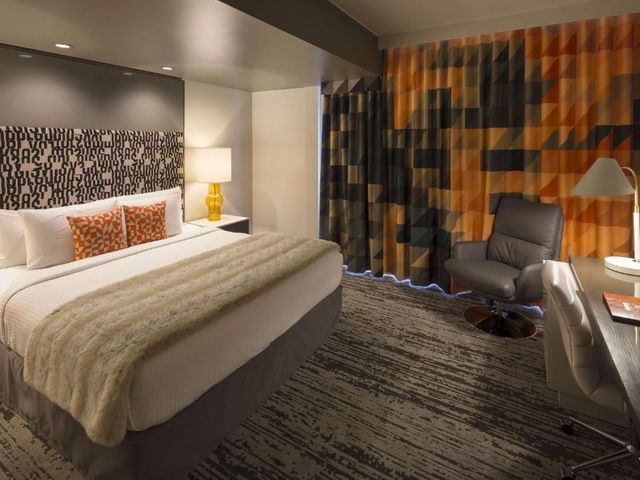 Hotel Eastlund - Best Western Premier Collection — 300 m away from Oregon Convention Center