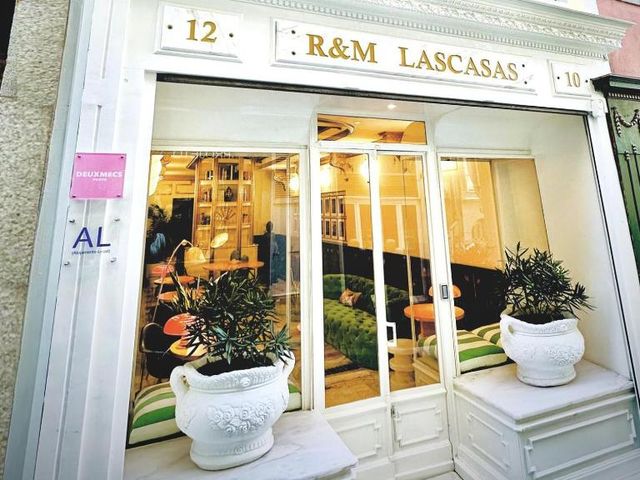 DEUXMECS Porto — 300 m away from Livraria Lello