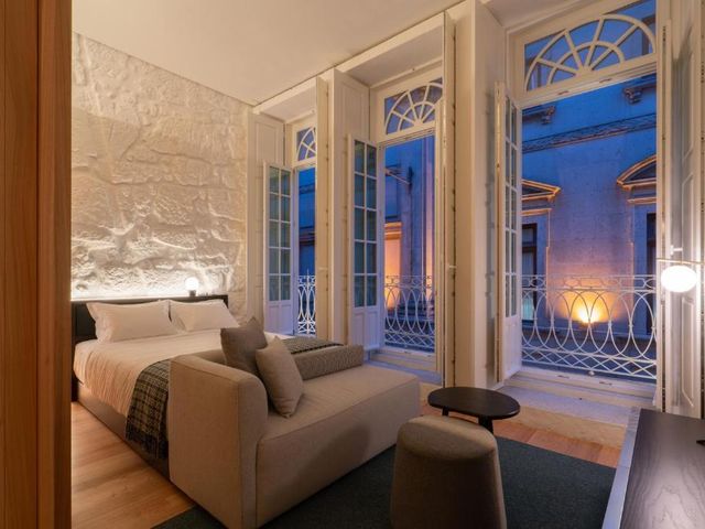 NOLIA Boutique Hotel — 200 m away from Livraria Lello