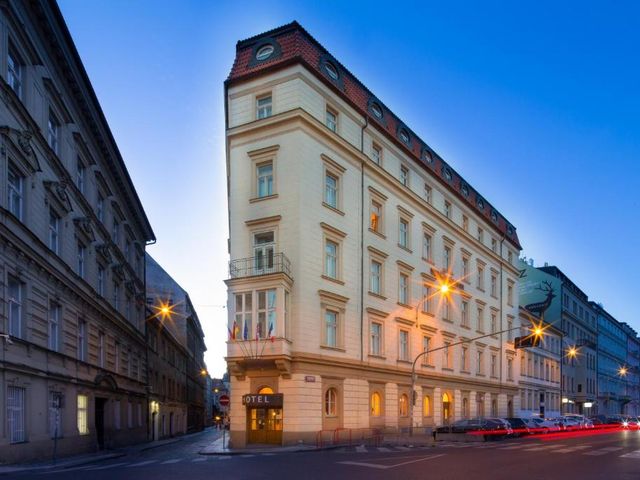 Exe City Park Hotel — 250 m away from Prague Main Train Station