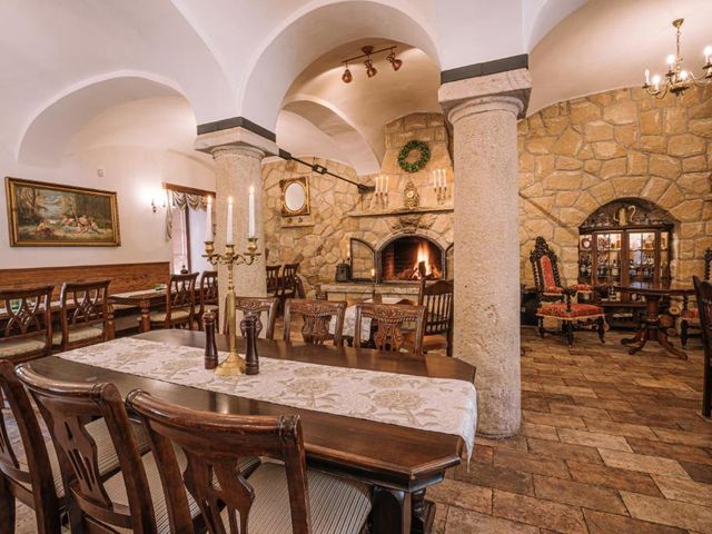 Hotel Svatojánský Dvůr — 2.3 km away from PVA Expo Prague