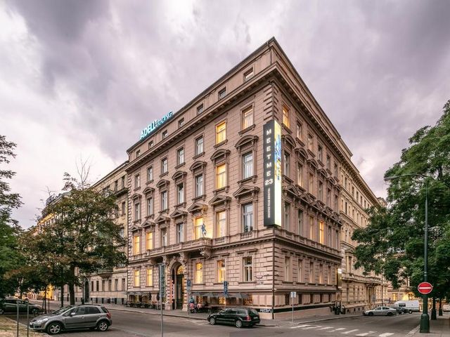 MeetMe23 — 250 m away from Prague Main Train Station