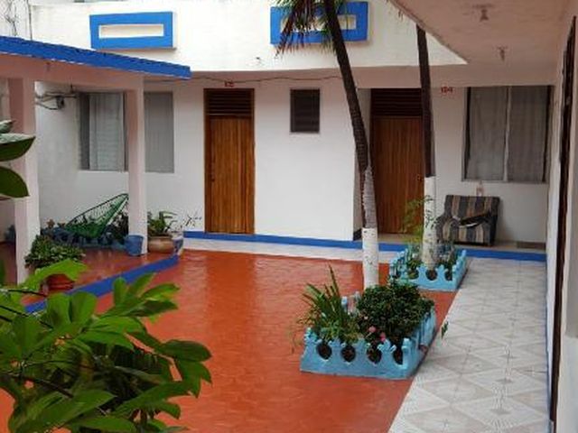 Hotel Carruiz — 350 m away from Puerto Escondido Harbour