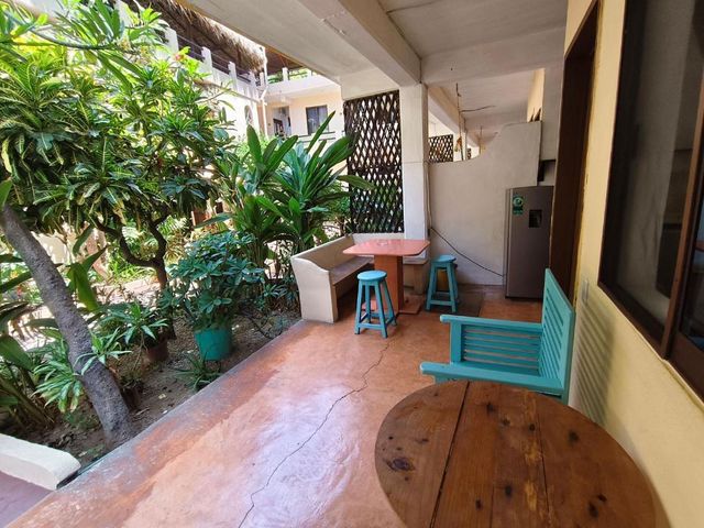 Hotel Papaya Surf — 350 m away from Zicatela Beach Puerto Escondido