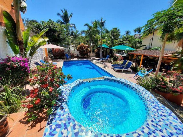 HOTELITO SWISS OASIS, Playa Zicatela - Adults Only - Kitchen - Cocina — 100 m away from Zicatela Beach Puerto Escondido