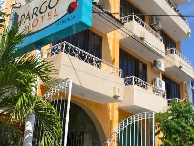 Pargos Hotel & Cowork — 100 m away from Puerto Escondido Harbour