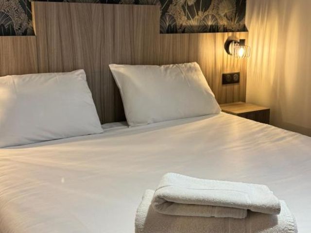 Brit Hotel Essentiel Reims Taissy — 4 km away from Fort de la Pompelle Reims