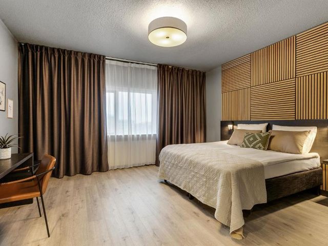 Konvin Hotel by Reykjavik Keflavik Airport — 12.3 km away from Blue Lagoon