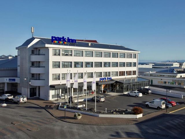 Park Inn by Radisson Reykjavik Keflavík Airport — 14.4 km away from Blue Lagoon
