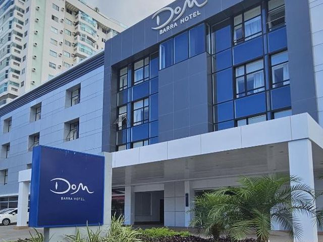 DOM Barra Hotel — 400 m away from JEUNESSE Arena