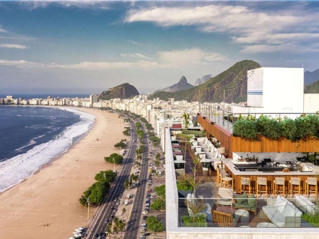 Hilton Copacabana Rio de Janeiro — 2.6 km away from Sugarloaf Mountain