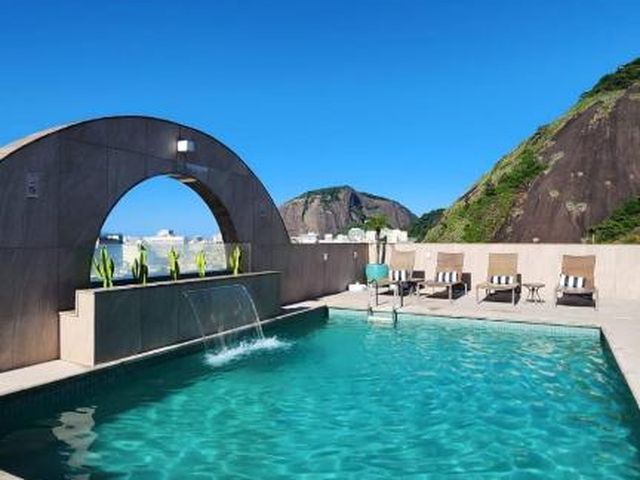 Mirador Rio Copacabana Hotel — 2.9 km away from Christ the Redeemer