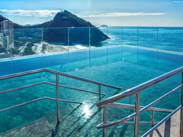Windsor Leme Hotel — 2.2 km away from Sugarloaf Mountain