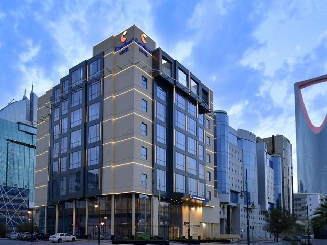 Comfort Hotel Riyadh Olaya — 600 m away from Kingdom Centre Tower