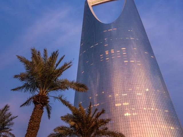 Four Seasons Hotel Riyadh — 150 m away from Kingdom Centre Tower
