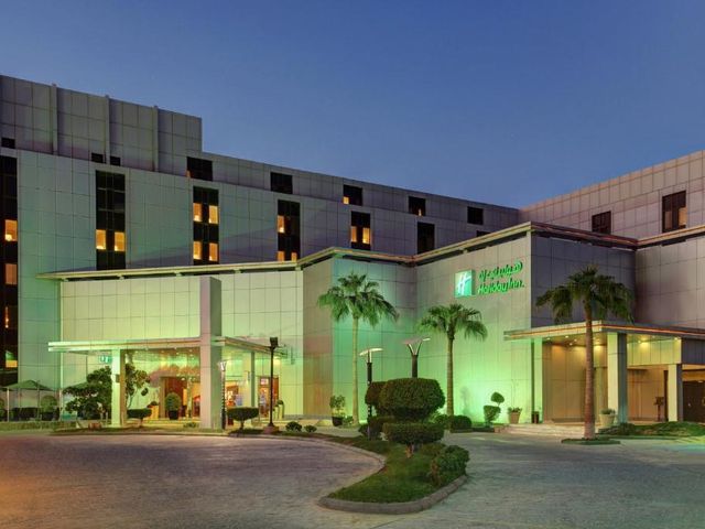 Holiday Inn Riyadh Al Qasr by IHG — 1.9 km away from King Faisal Specialist Hospital and Research Centre