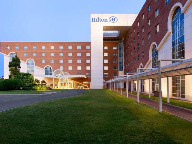 Hilton Rome Airport — 300 m from the airport