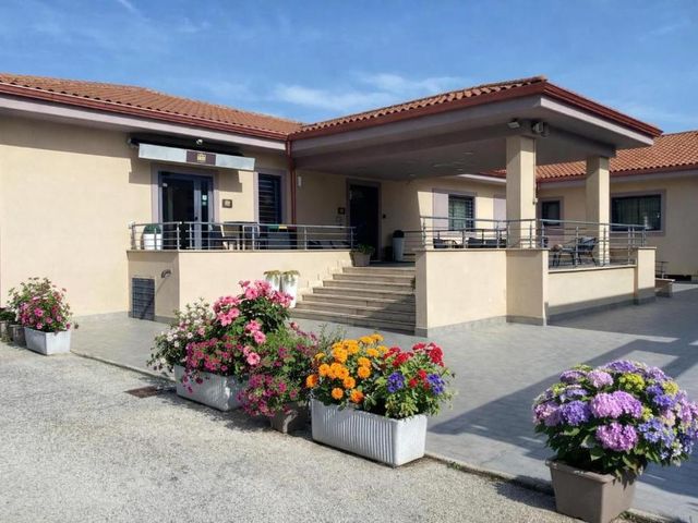Hotel 325 Tor Vergata — 4.8 km from the airport