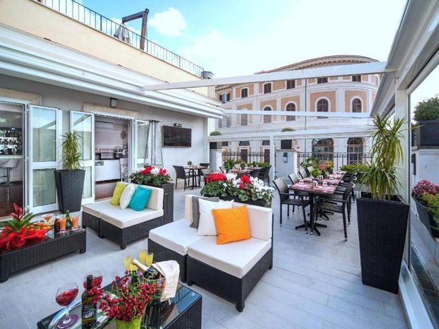 Relais Trevi 95 Boutique Hotel — 150 m away from Trevi Fountain