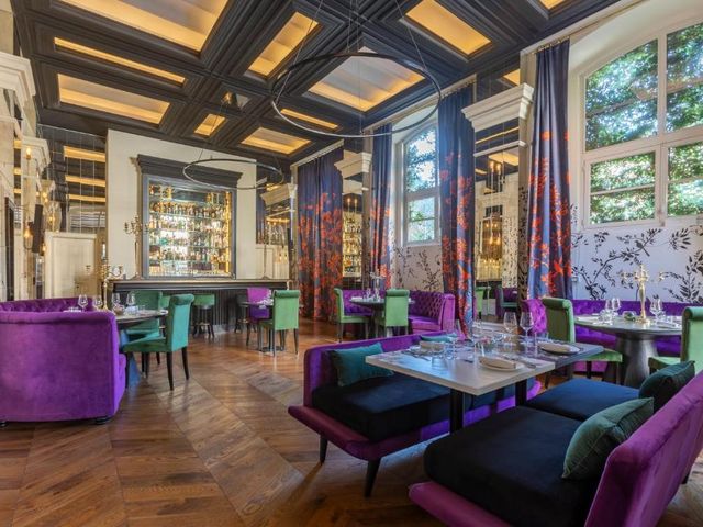 Roma Luxus Hotel — 450 m away from Roman Forum